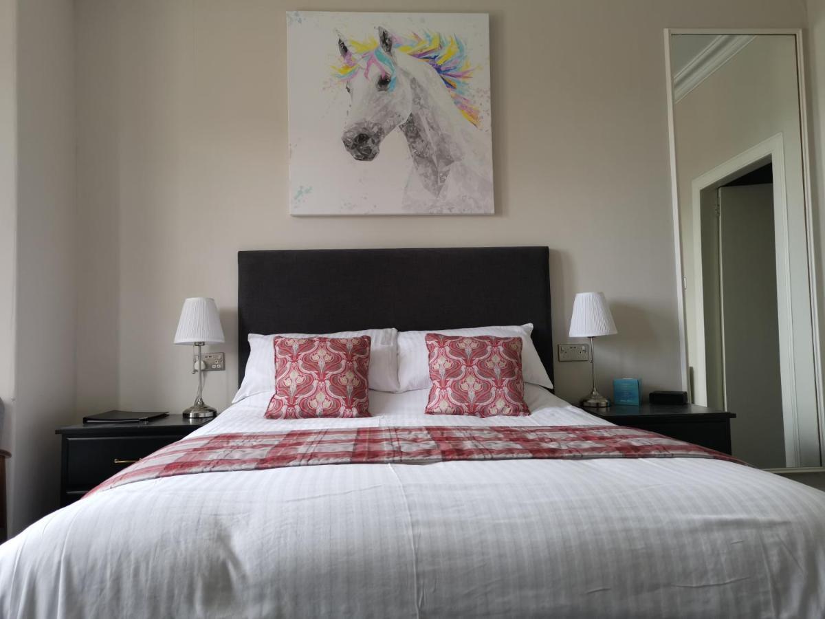 Munro Guest House Стърлинг Екстериор снимка