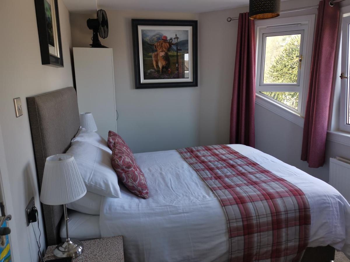 Munro Guest House Стърлинг Екстериор снимка