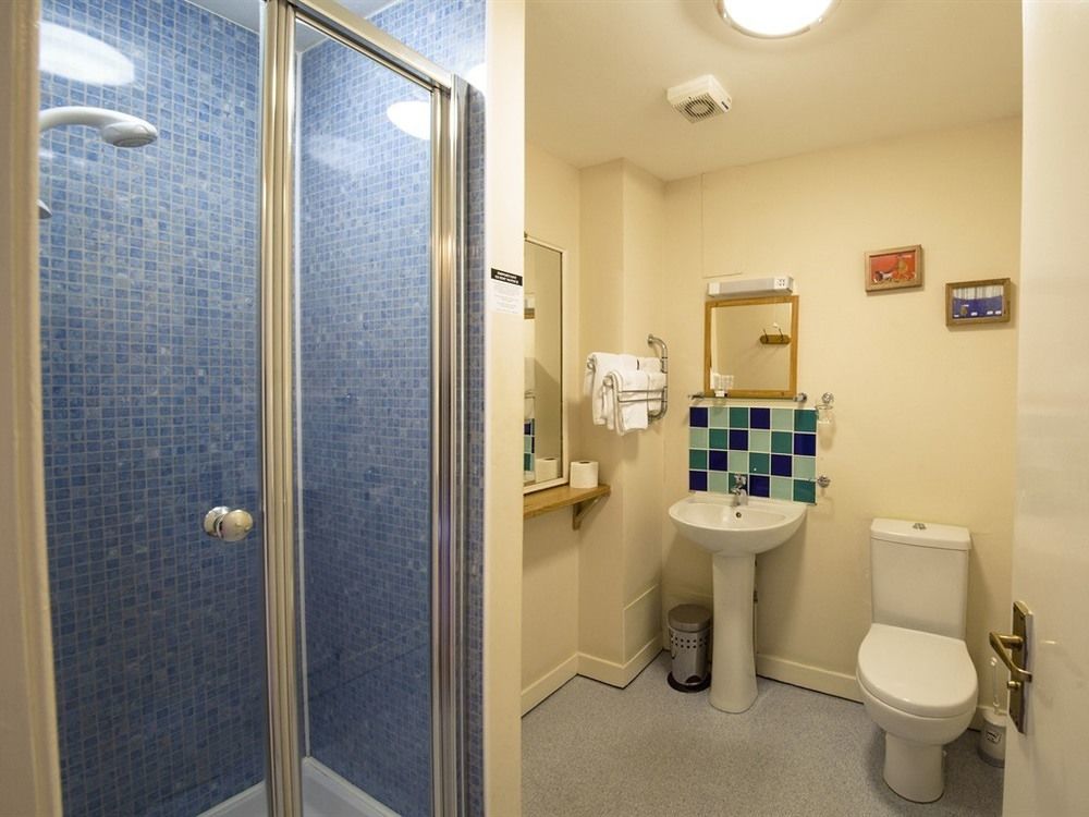 Munro Guest House Стърлинг Екстериор снимка